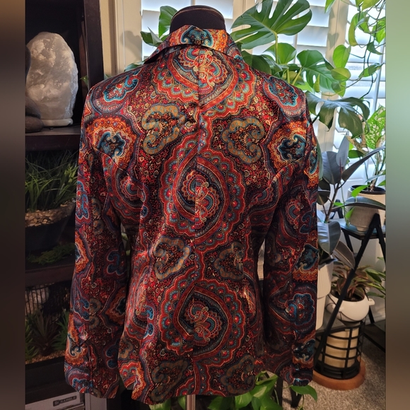 Contemporary Colorful Blazer - Picture 3 of 7